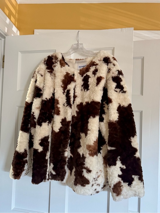 Old Navy Jackets & Blazers - Old Navy - Cow Print Faux Fur Jacket, Brown/Cream
